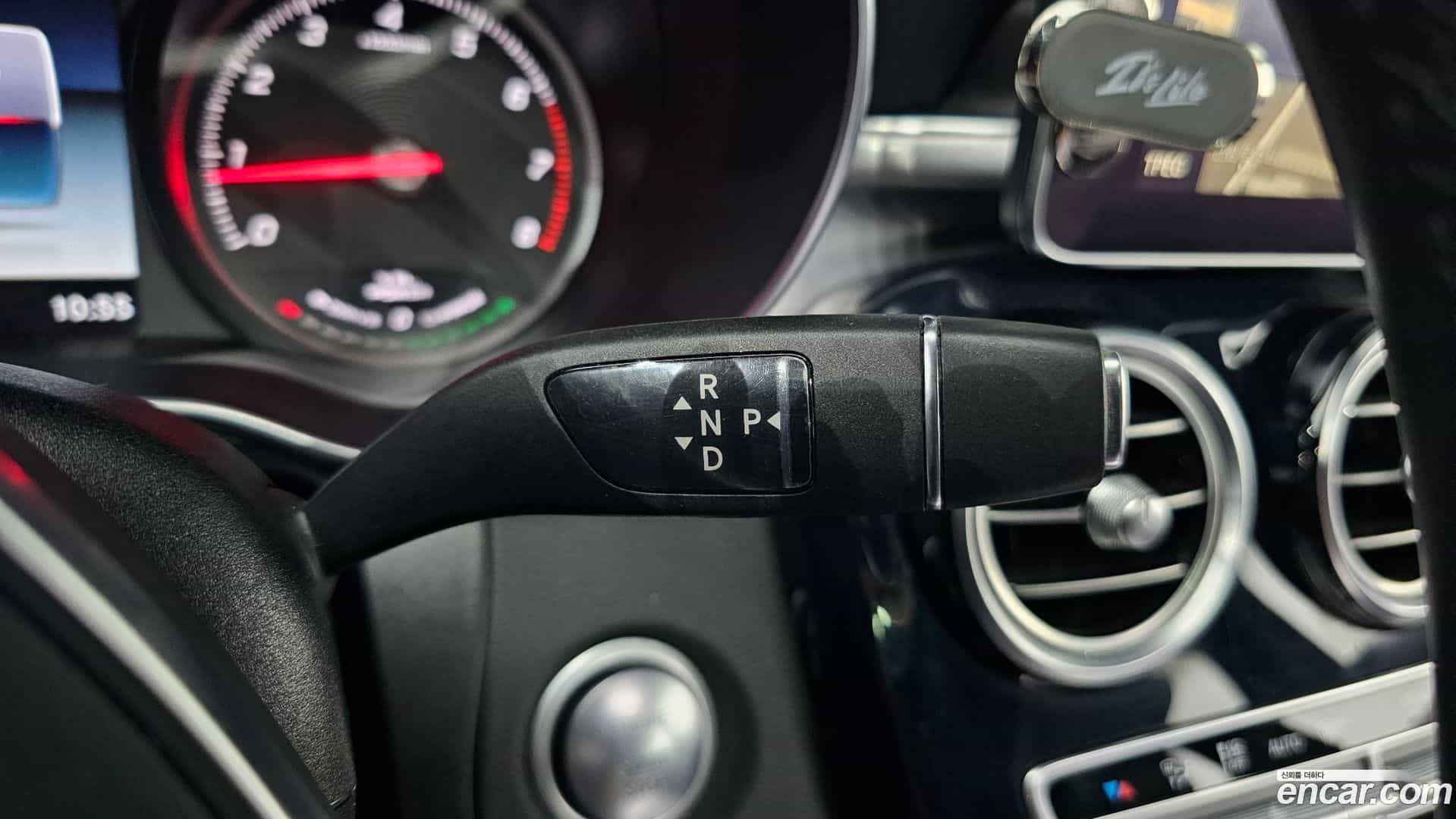 C-Class Mercedes-Benz 2018.11-INNER-009