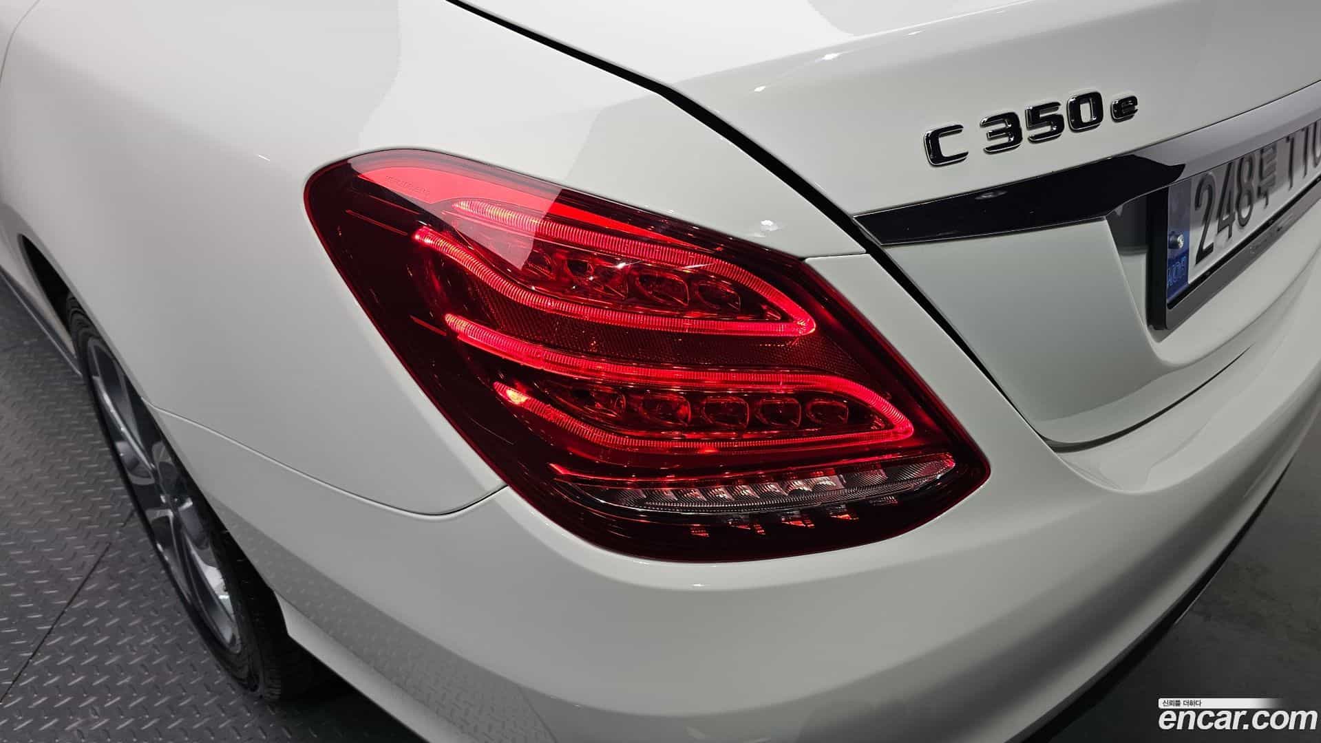 C-Class Mercedes-Benz 2018.11-OUTER-033