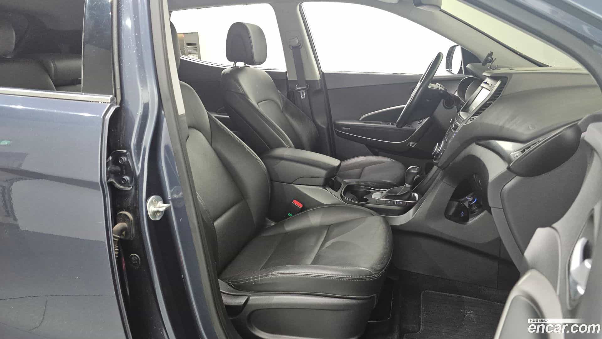 Santafe Hyundai 2017.9-OPTION-015