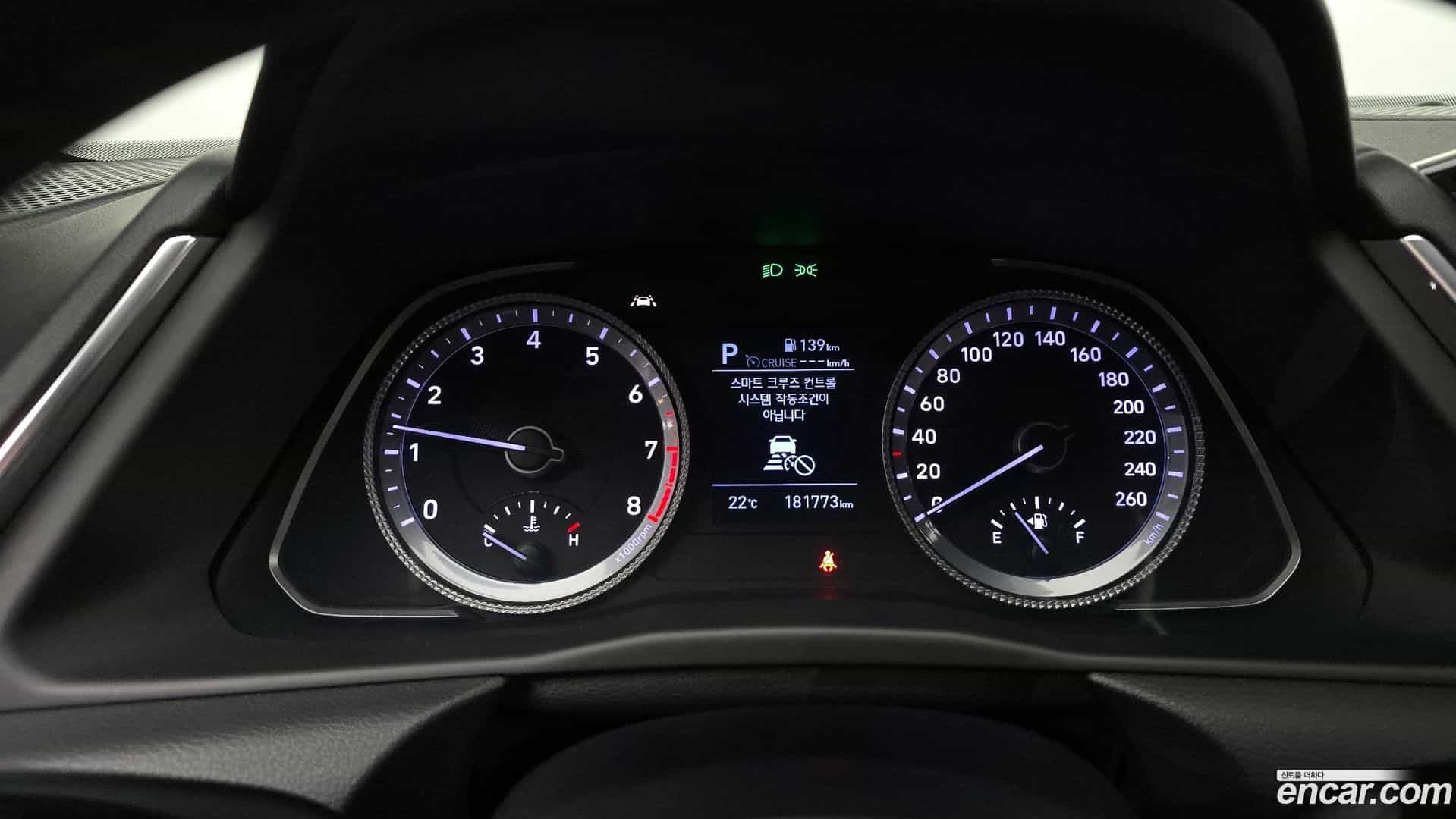Sonata Hyundai 2019.4-INNER-008