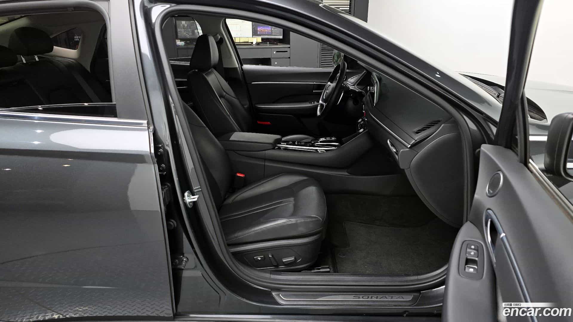 Sonata Hyundai 2019.4-INNER-010
