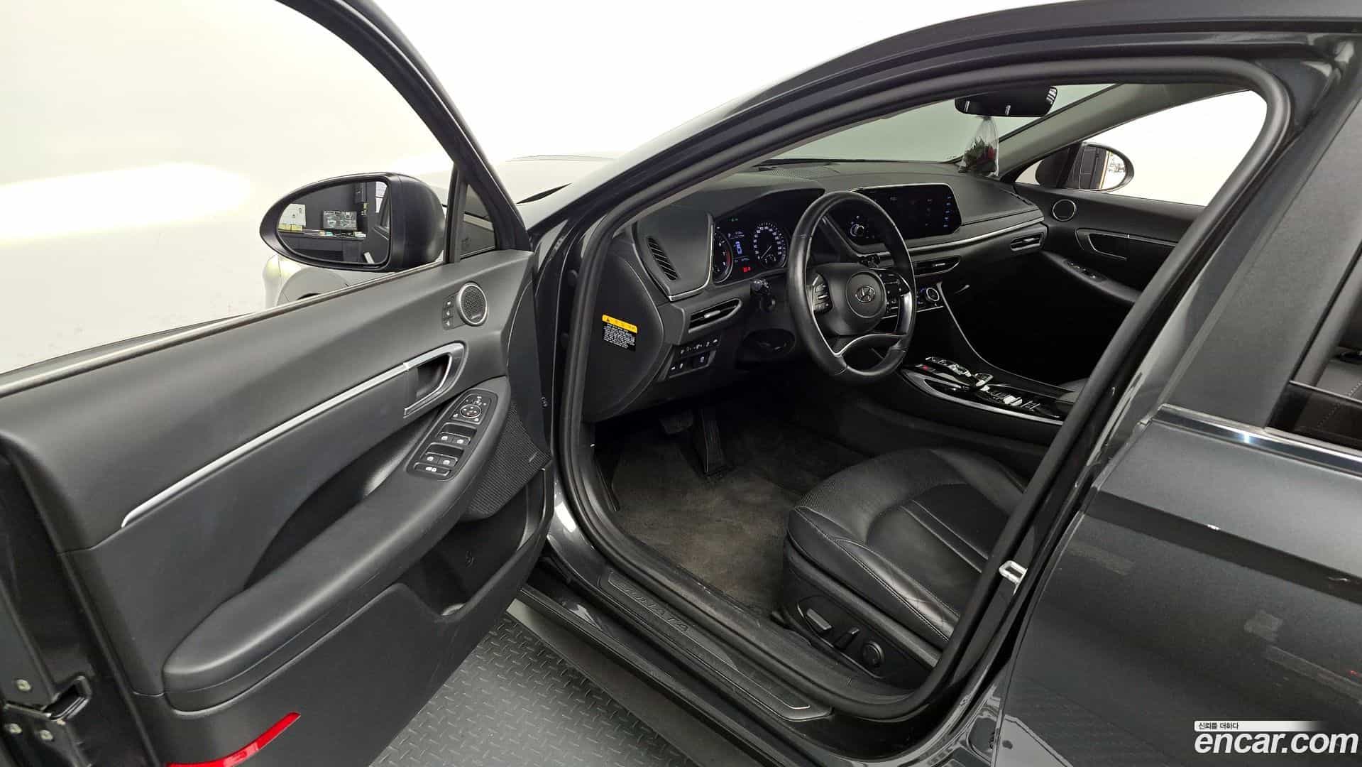 Sonata Hyundai 2019.4-OPTION-015