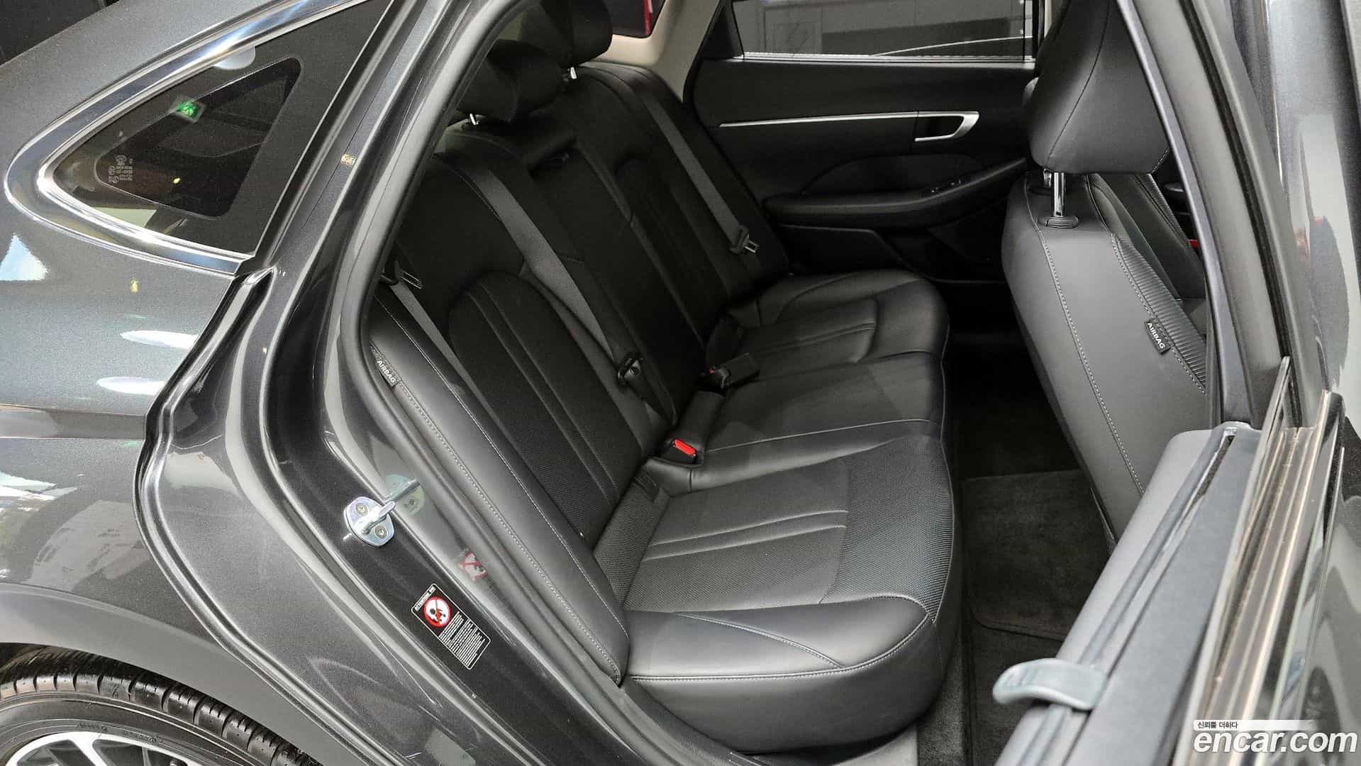 Sonata Hyundai 2019.4-OPTION-016