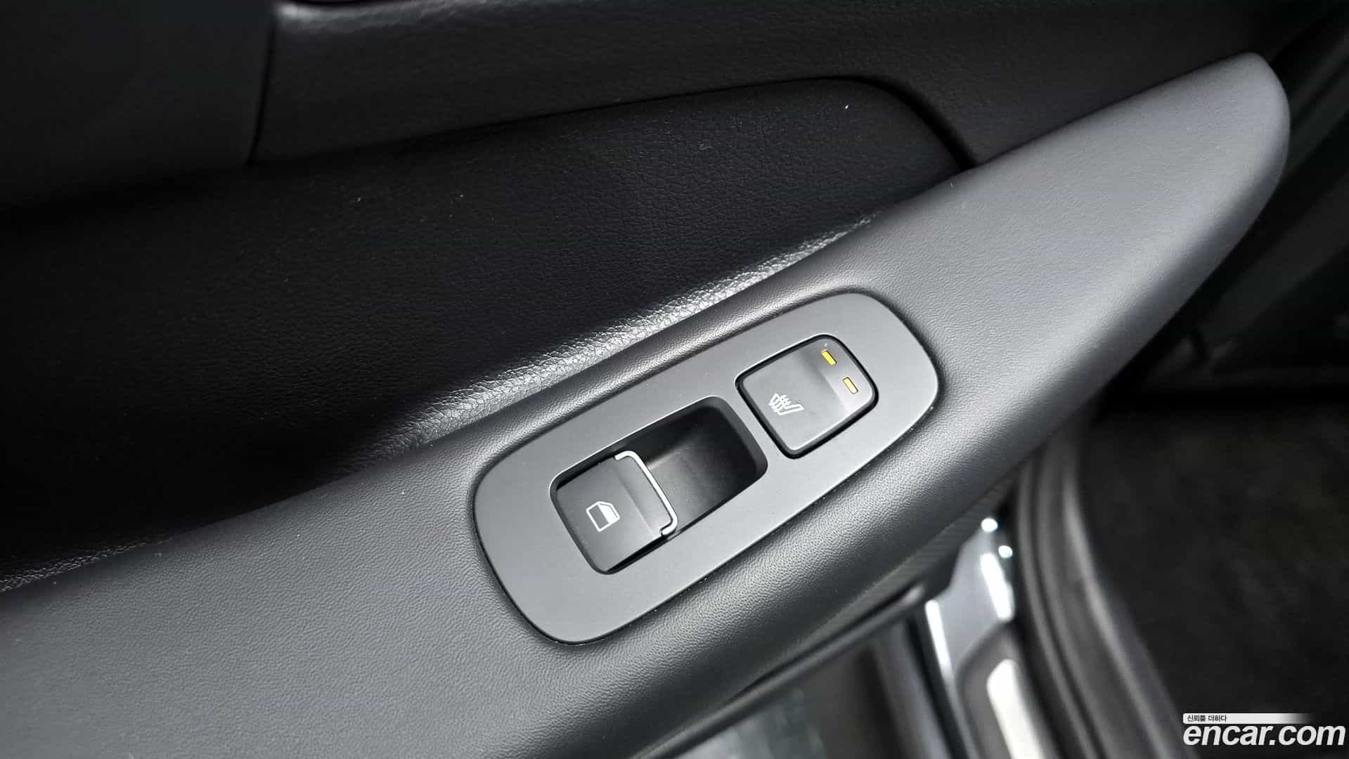 Sonata Hyundai 2019.4-OPTION-040