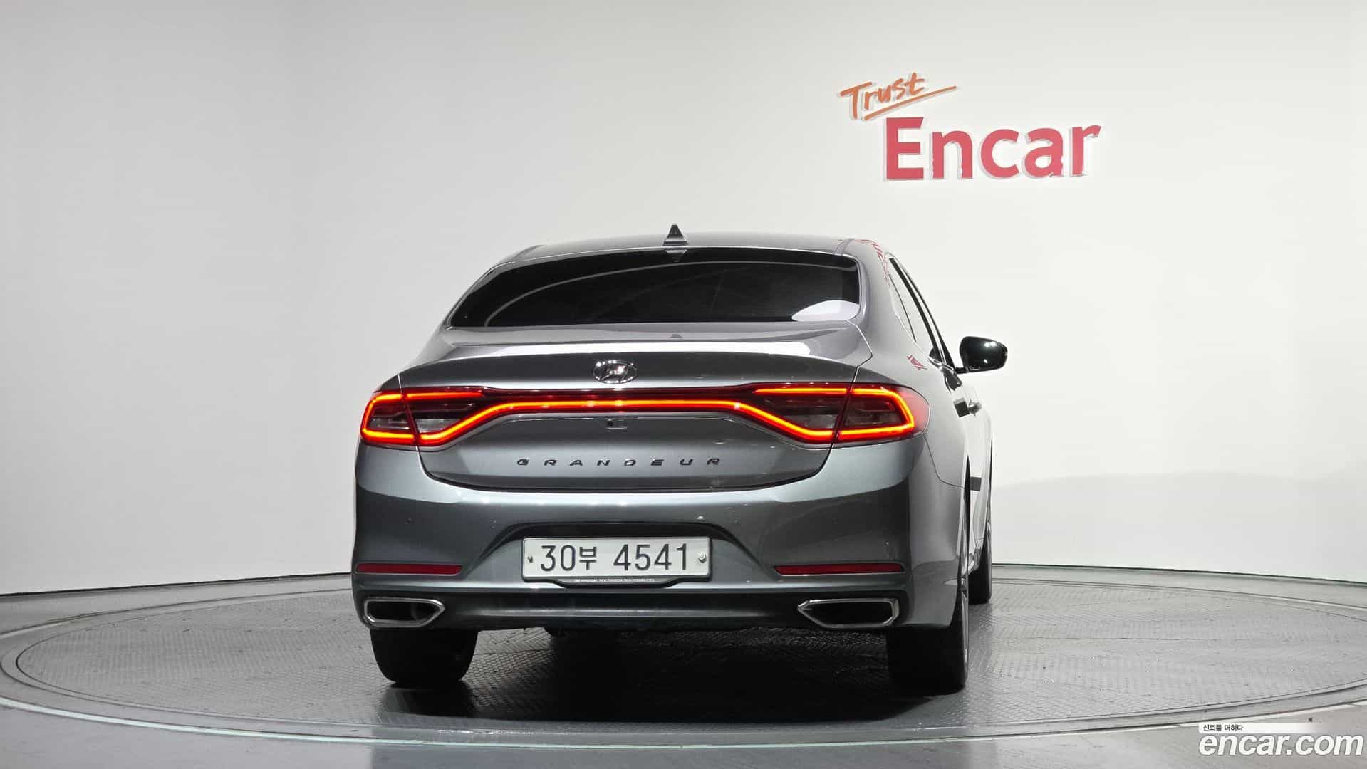 Grandeur Hyundai 2017.10-OUTER-004