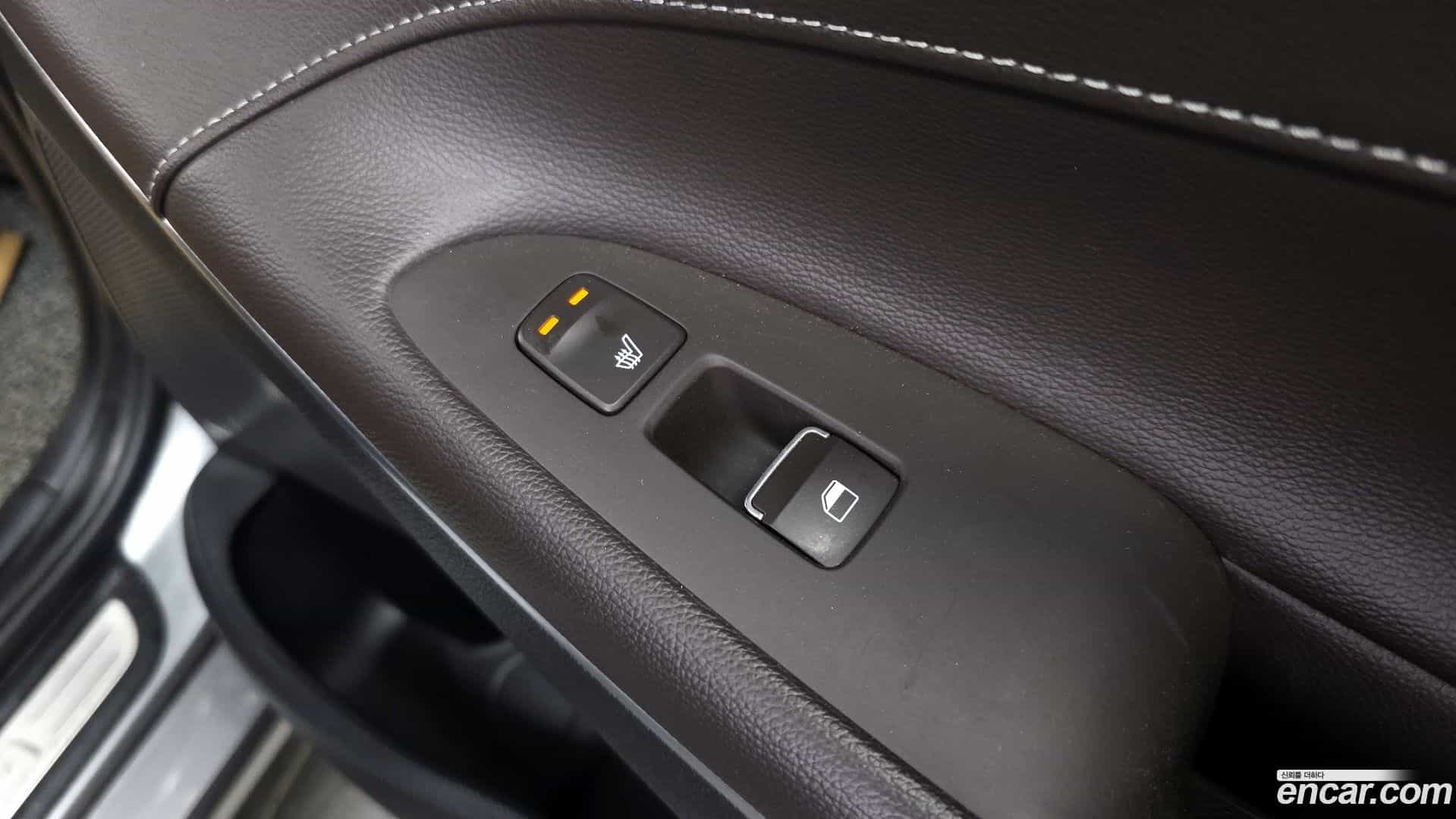Grandeur Hyundai 2017.10-OPTION-023