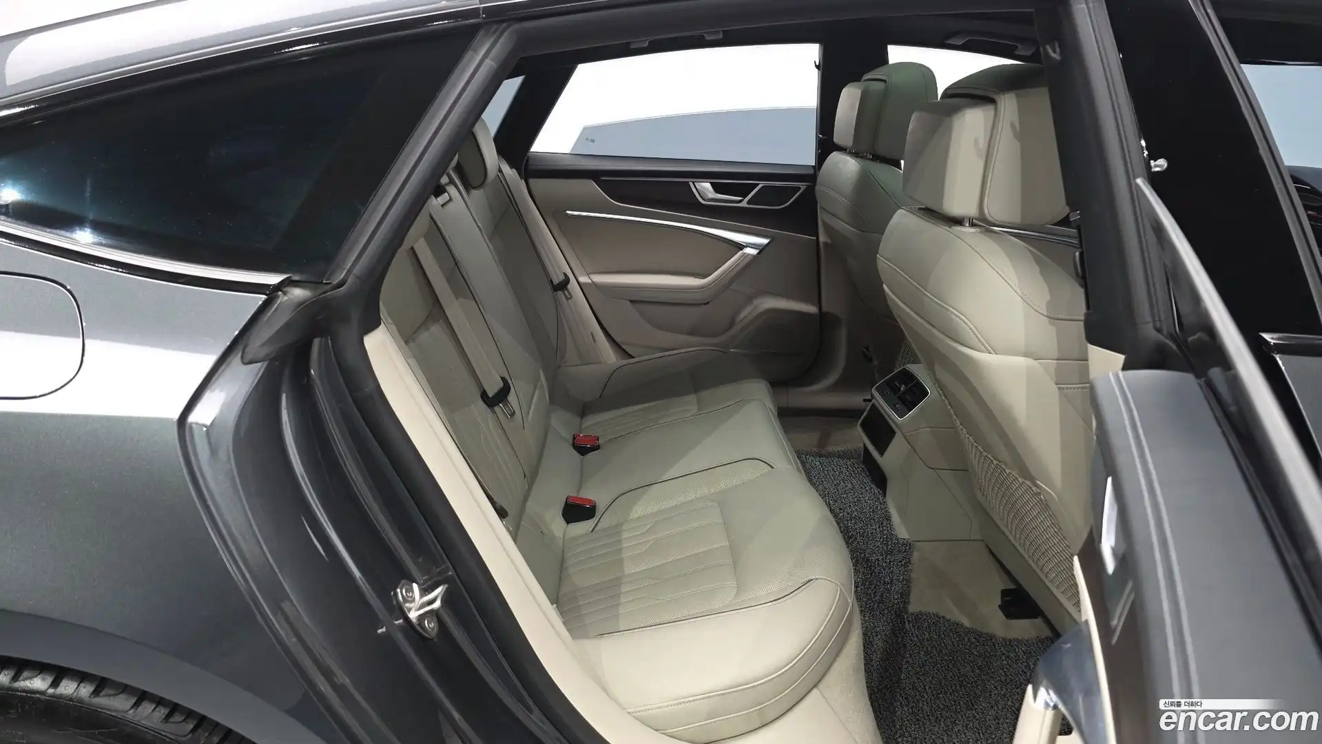A7 Audi 2022.2-OPTION-016