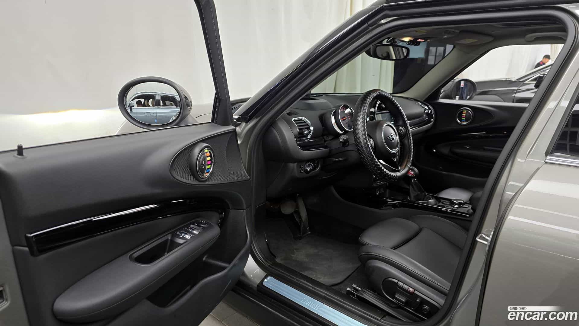 Clubman Mini 2018.9-INNER-010