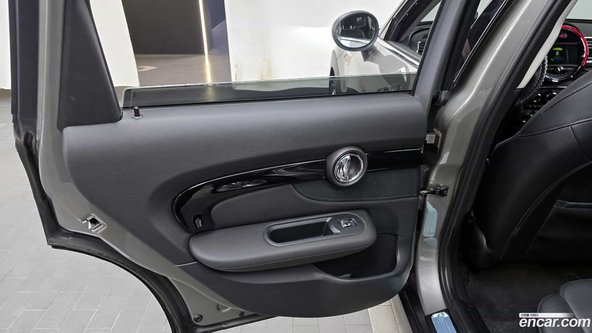 Clubman Mini 2018.9-INNER-035