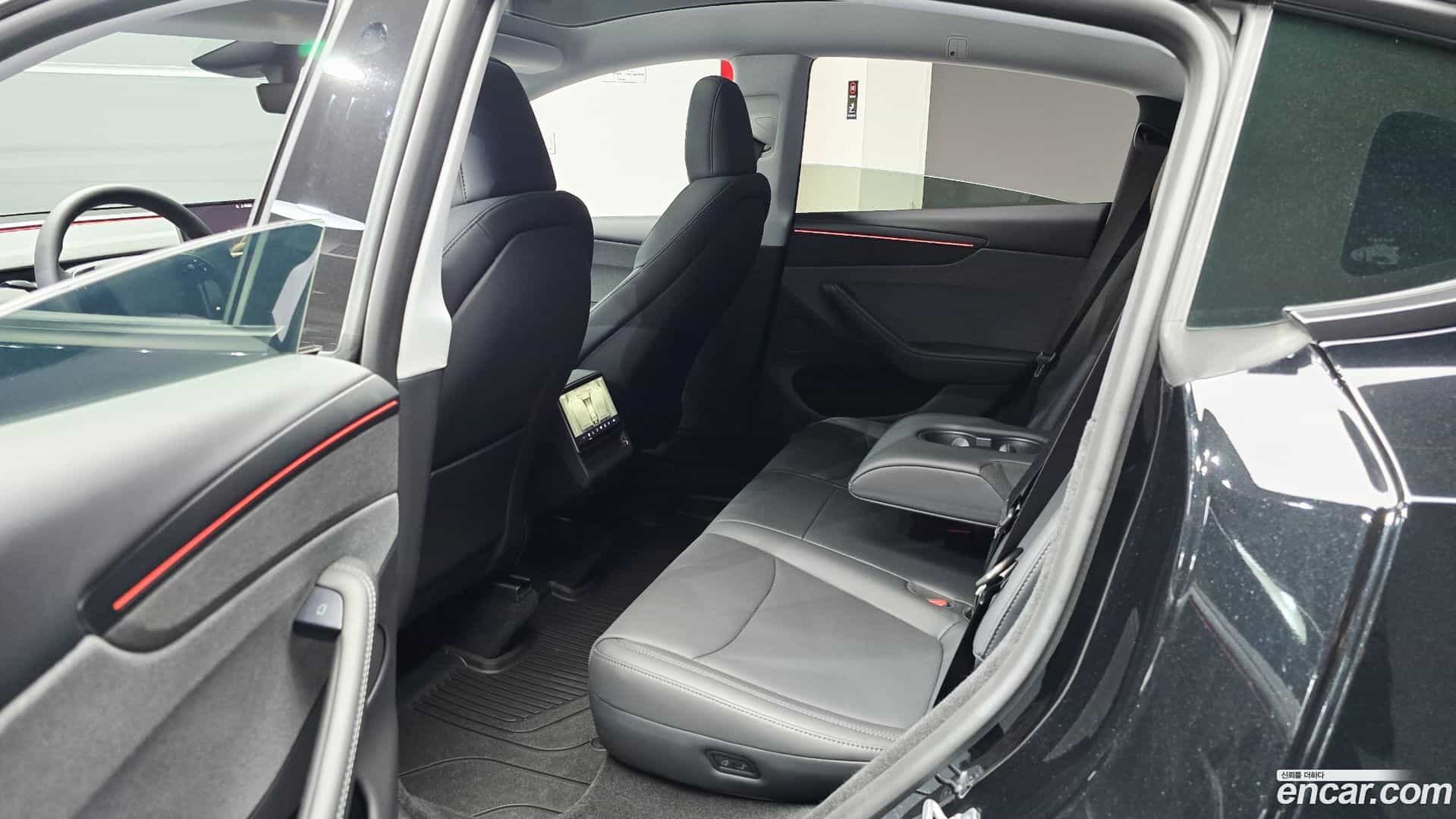 Model Y Tesla 2025.8-OPTION-015