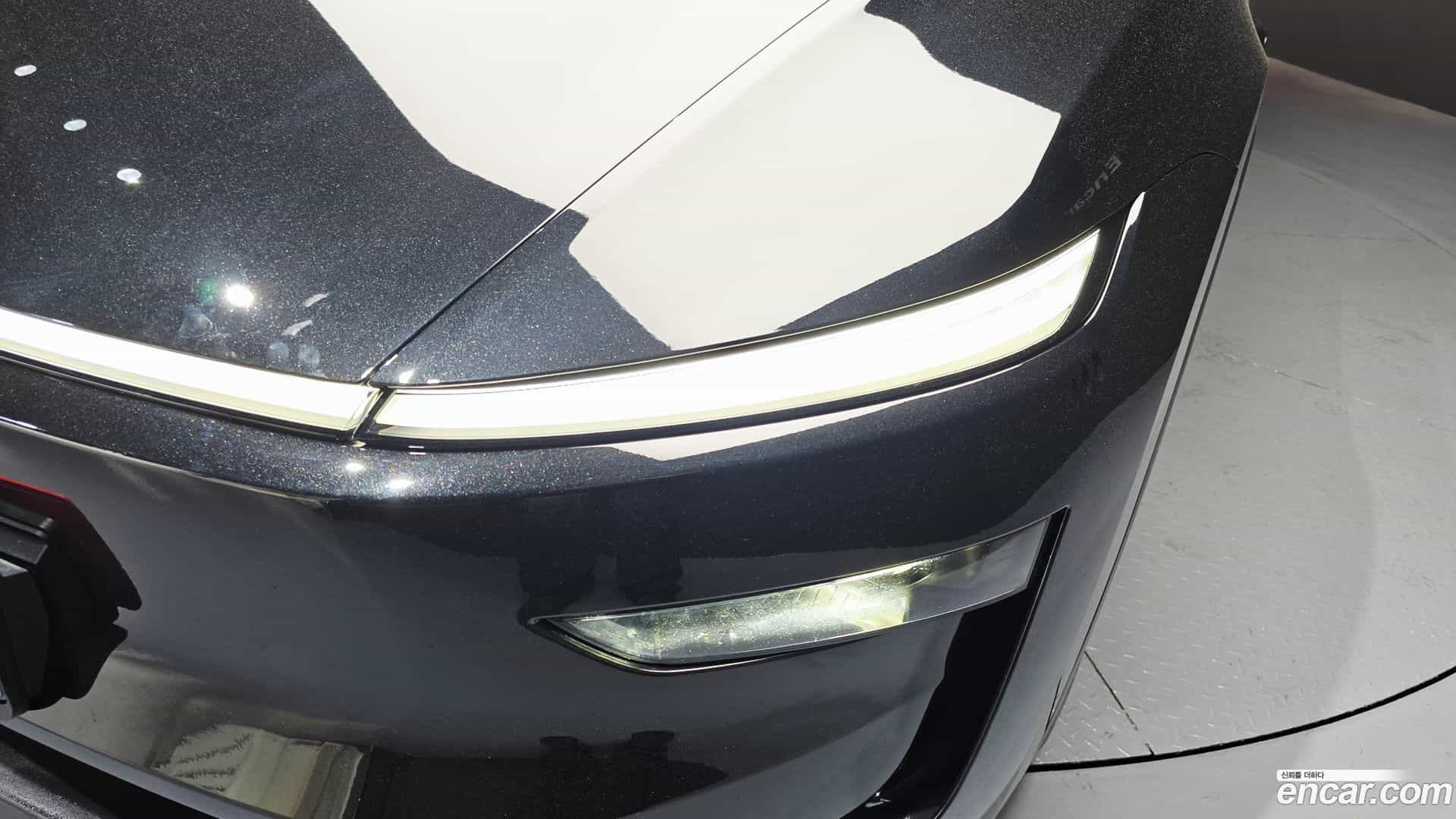 Model Y Tesla 2025.8-OUTER-032