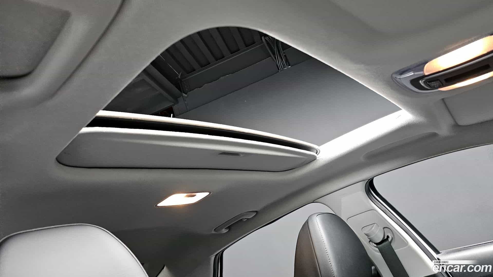 AVANTE Hyundai 2023.4-OPTION-023