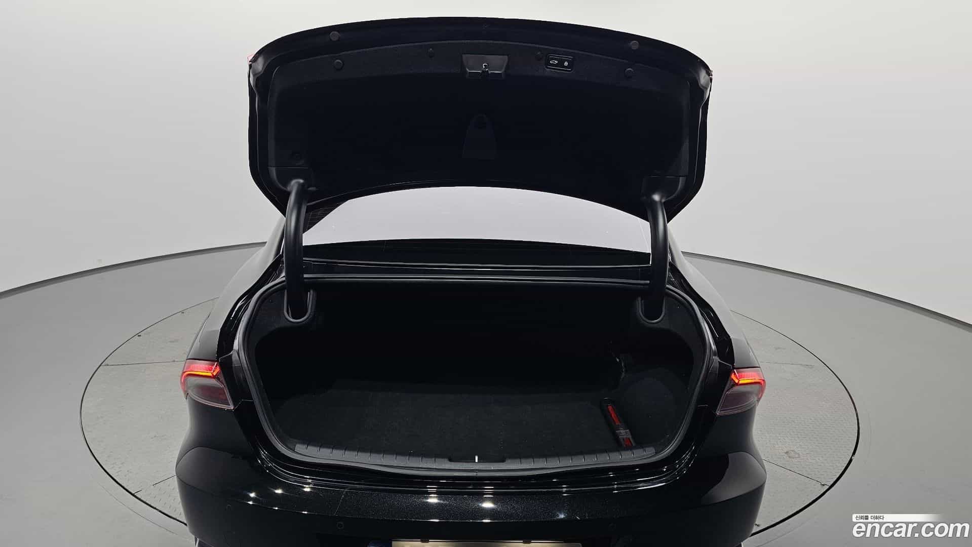 Grandeur Hyundai 2021.3-OPTION-047