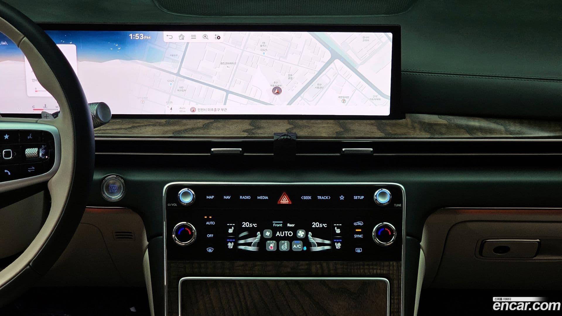 Main__Slider__Photo:GV80 Genesis 2023.11-12