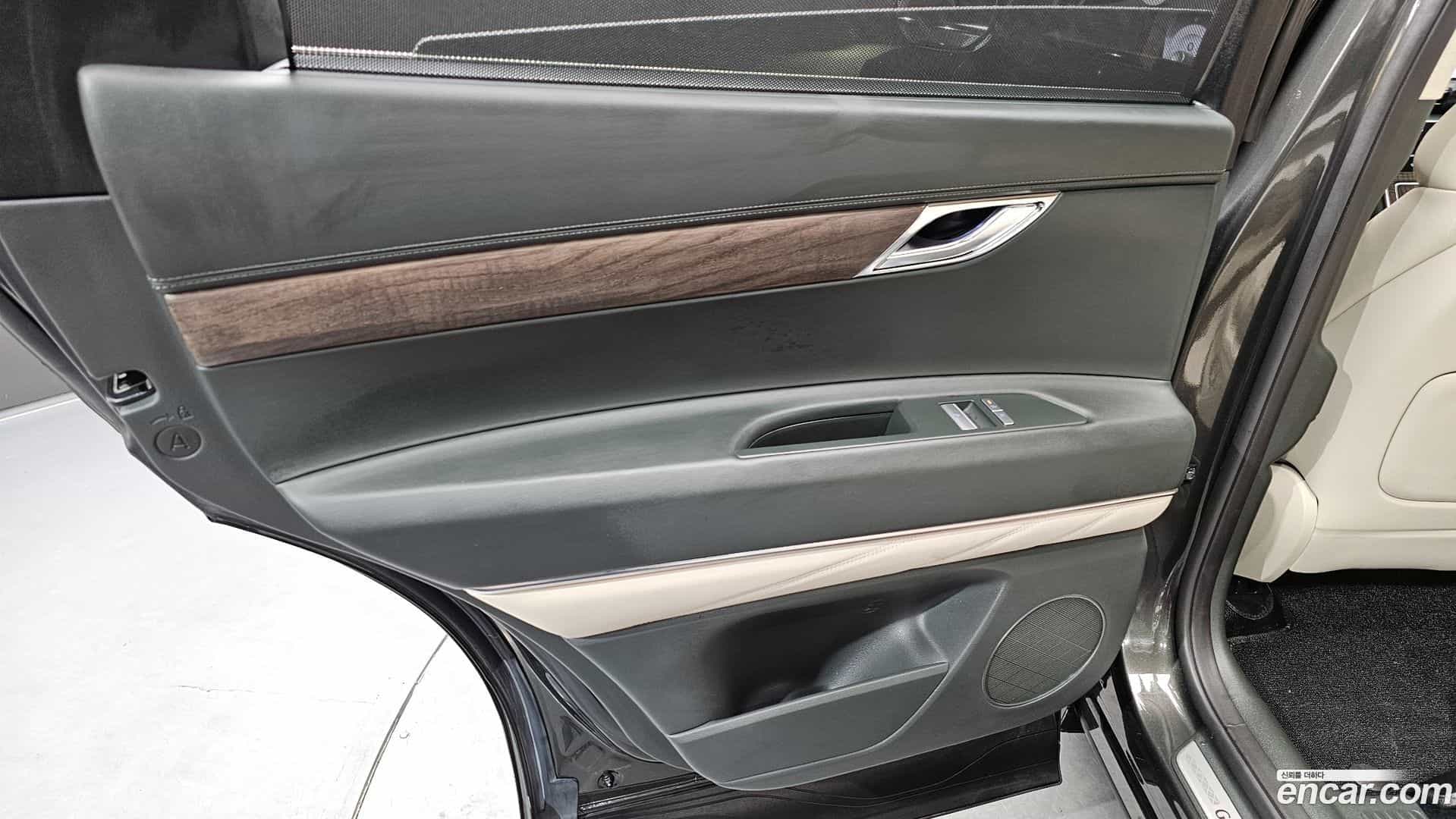 GV80 Genesis 2023.11-INNER-035
