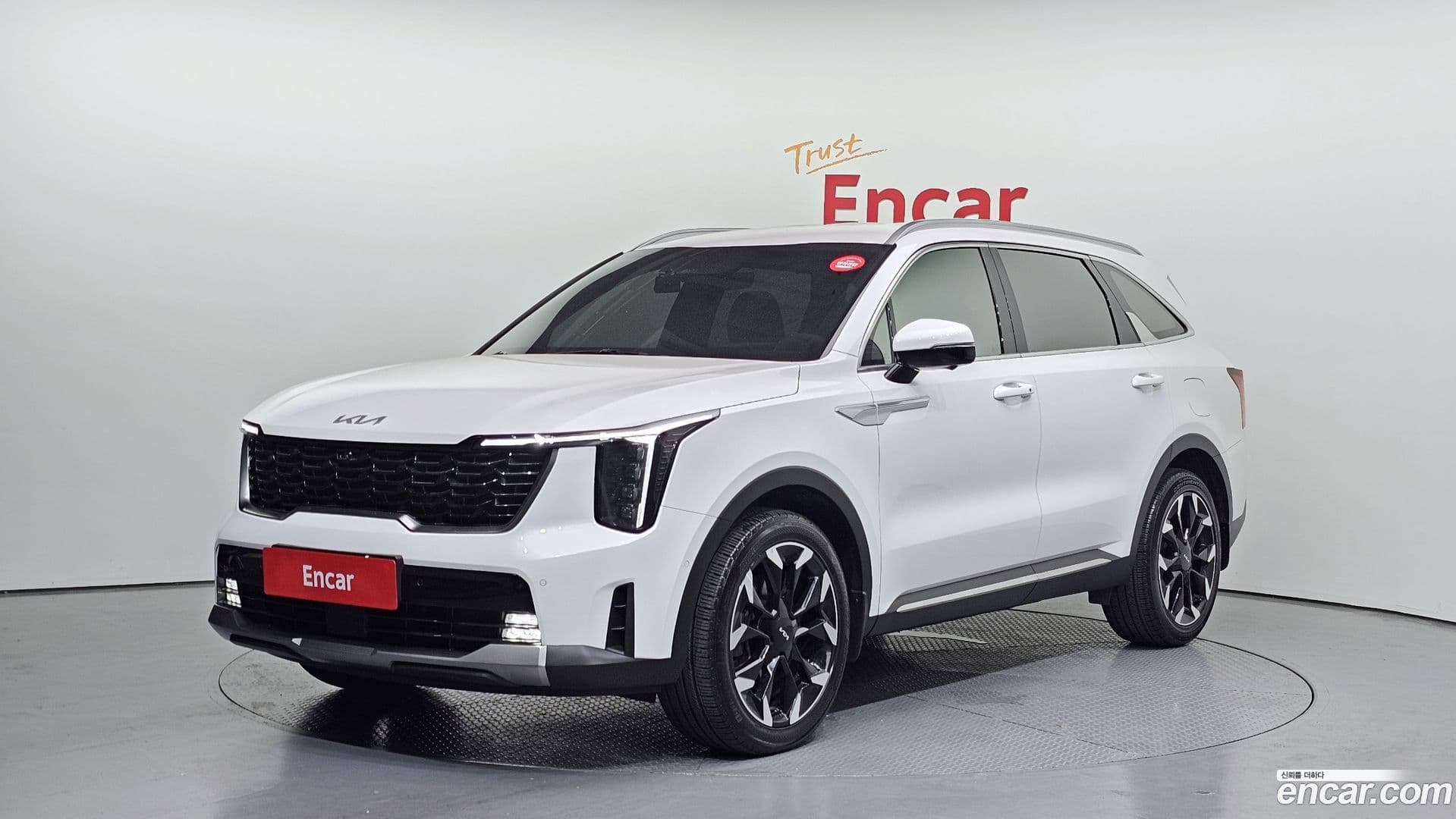 Main__Slider__Photo:Sorento Kia 2023.9-0