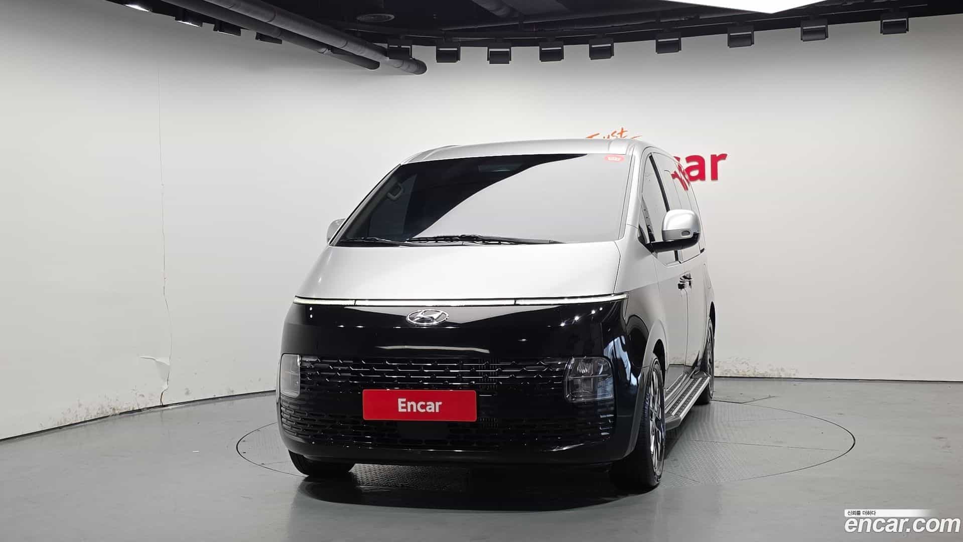 Staria Hyundai 2023.1-OUTER-003