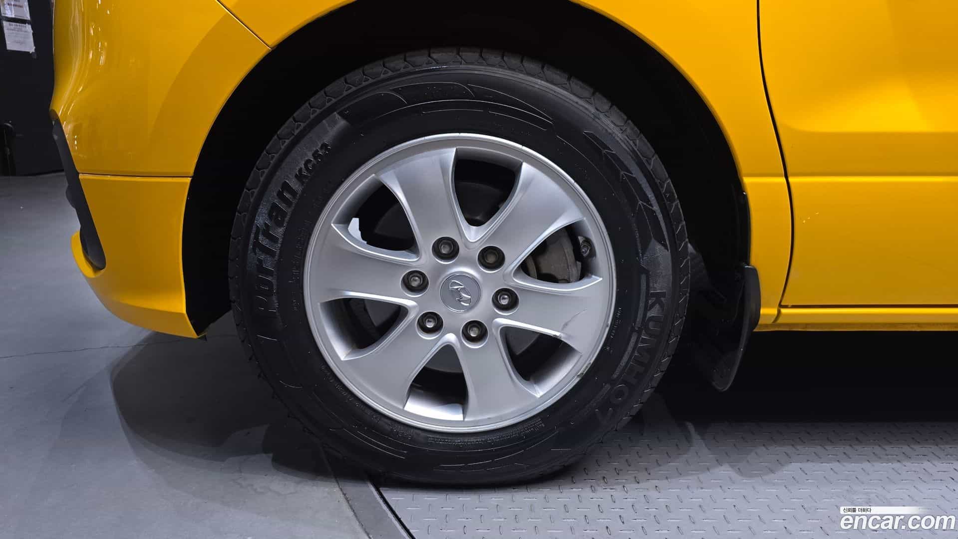 Starex Hyundai 2019.0-OUTER-005