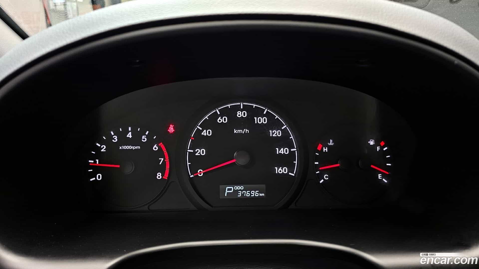Starex Hyundai 2019.0-INNER-008