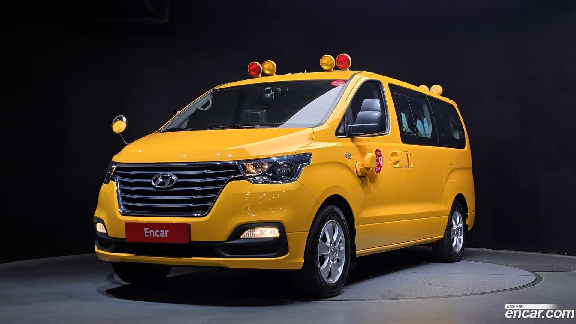 Starex Hyundai 2019.0-OPTION-017