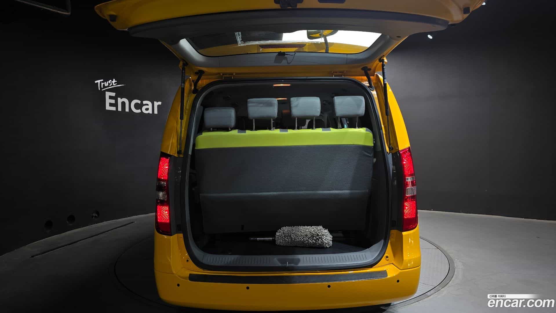 Starex Hyundai 2019.0-OPTION-024