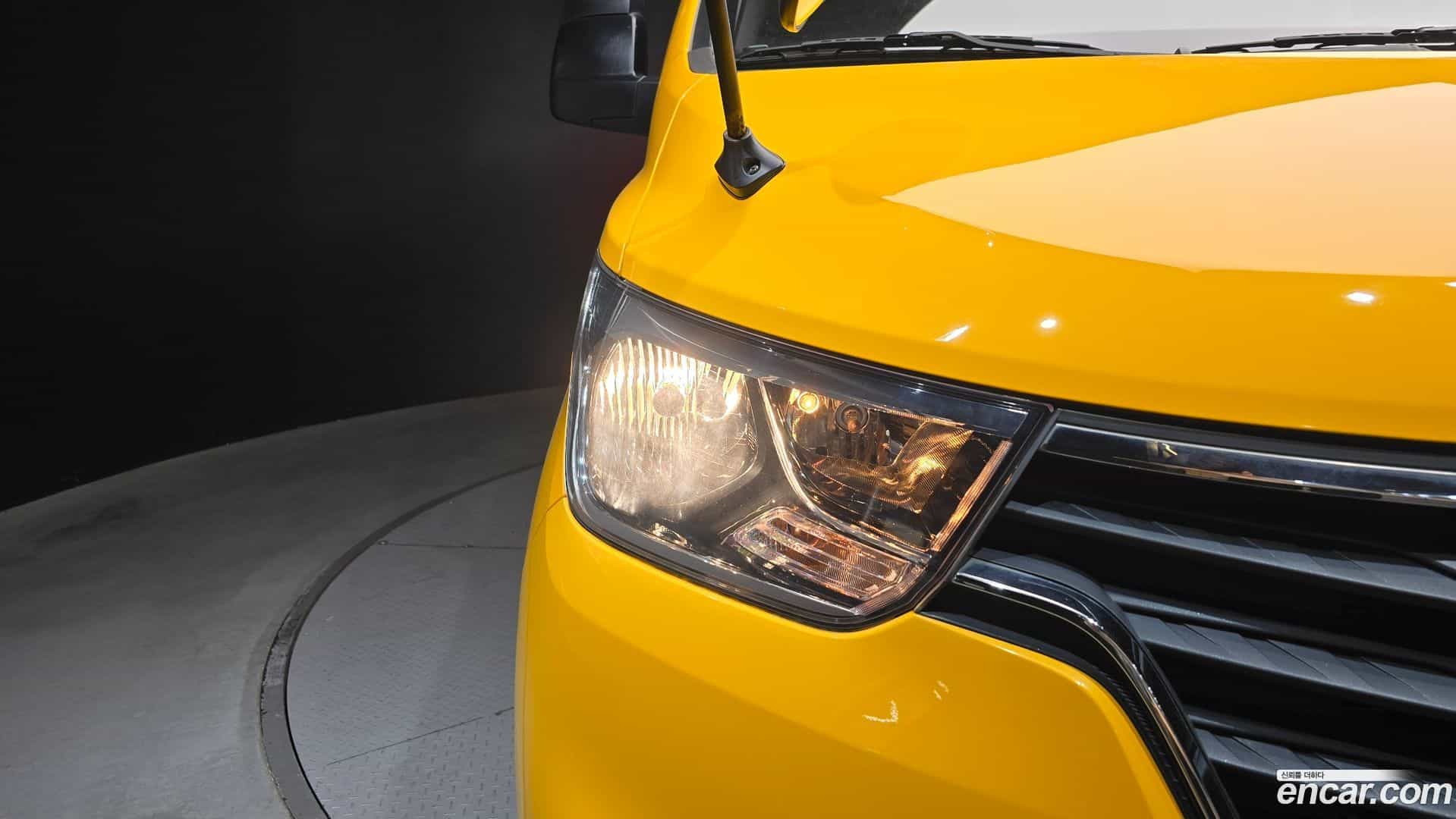 Starex Hyundai 2019.0-OUTER-032