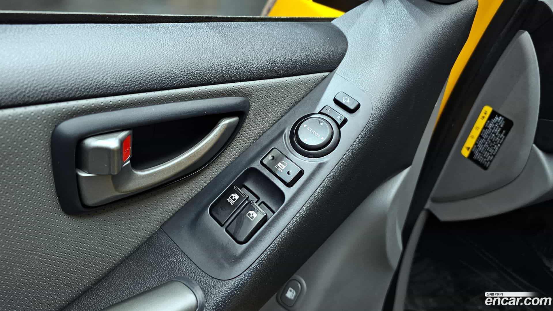 Starex Hyundai 2019.0-OPTION-042