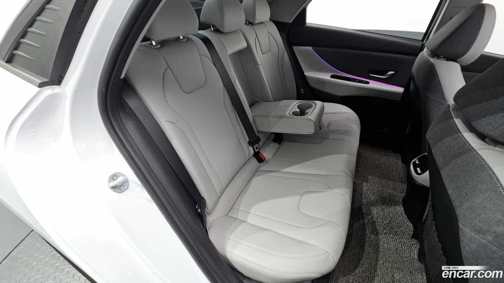 AVANTE Hyundai 2020.6-OPTION-015