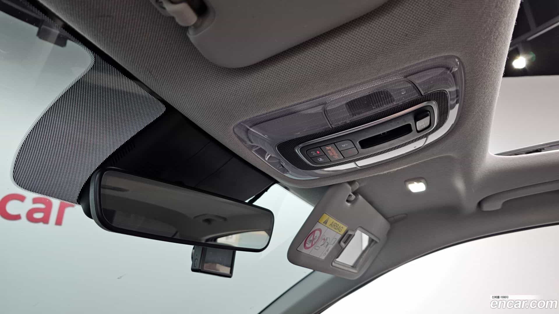AVANTE Hyundai 2020.6-OPTION-023