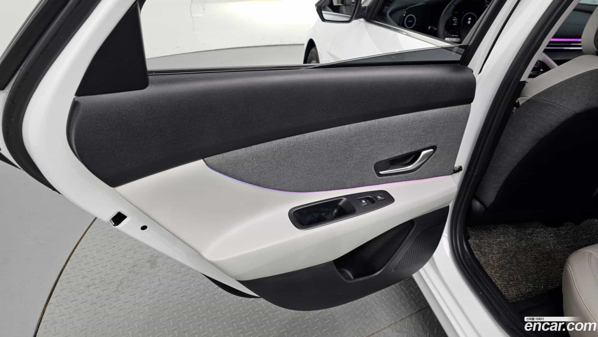 AVANTE Hyundai 2020.6-INNER-035