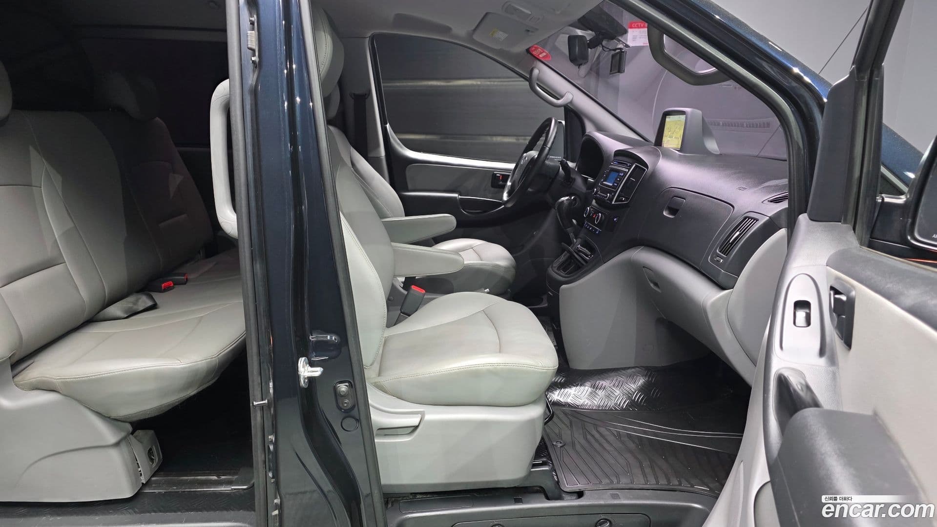 Main__Slider__Photo:Starex Hyundai 2019.6-10