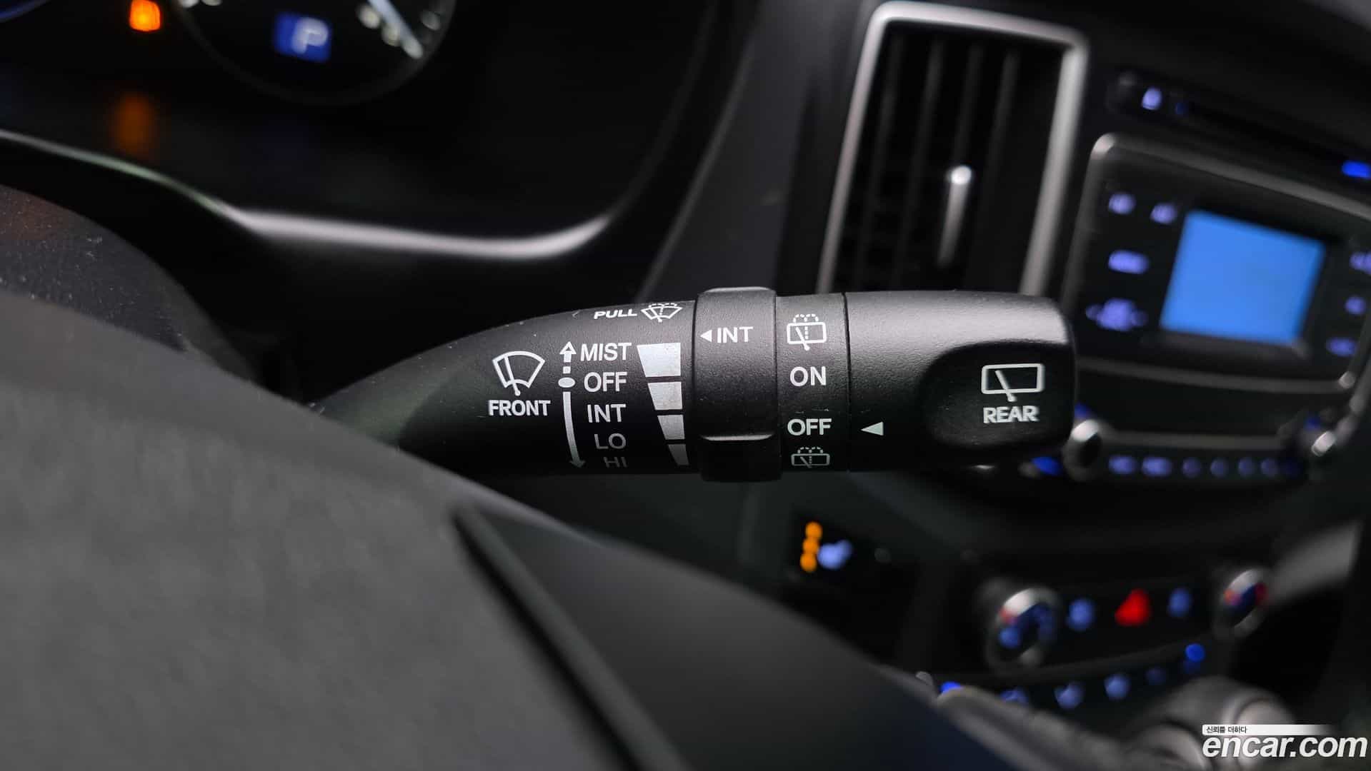 Starex Hyundai 2019.6-OPTION-042
