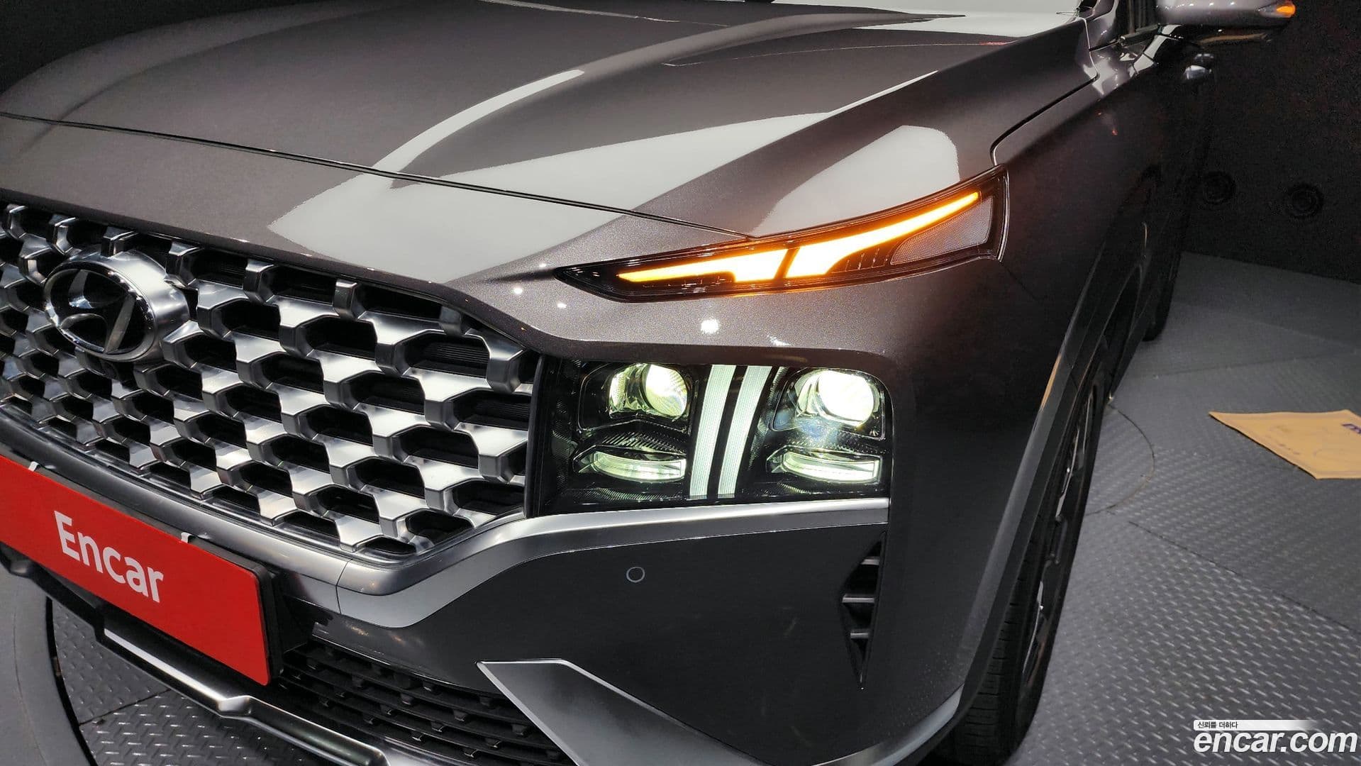 Main__Slider__Photo:Santafe Hyundai 2021.8-21