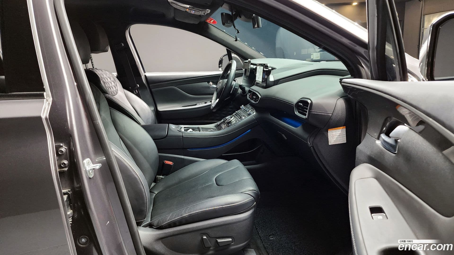 Main__Slider__Photo:Santafe Hyundai 2021.8-25