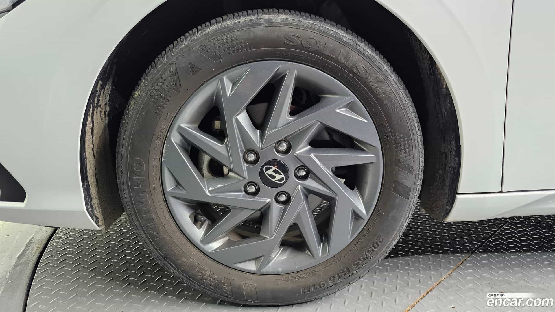 AVANTE Hyundai 2024.0-OUTER-005