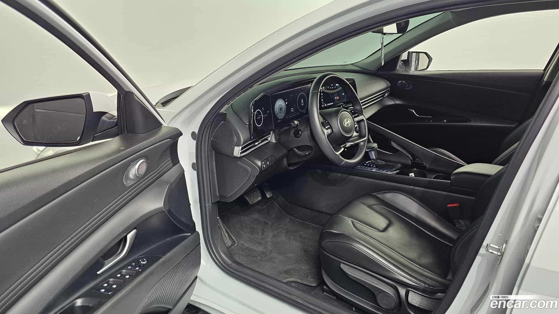 AVANTE Hyundai 2024.0-INNER-010