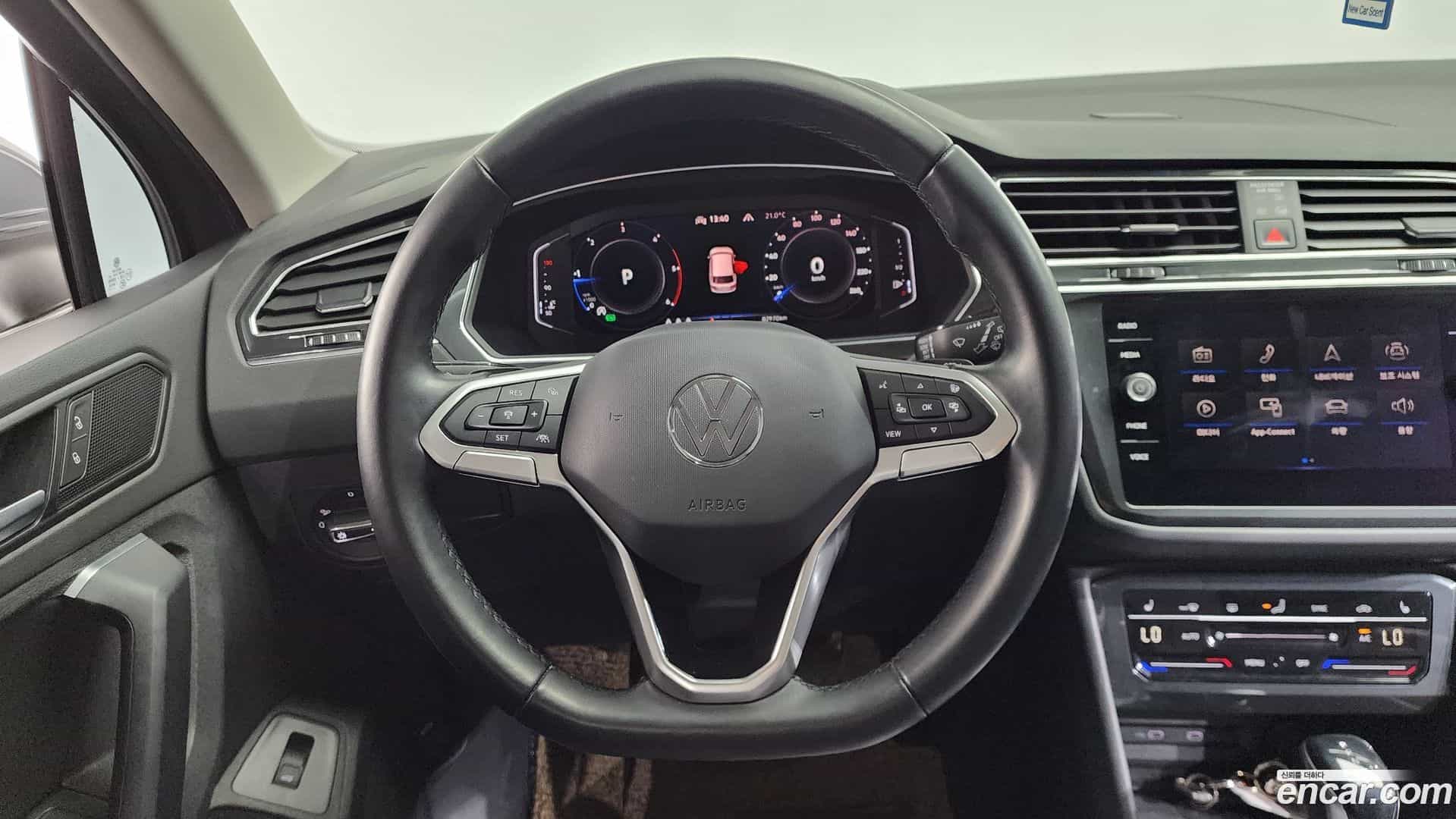 Tiguan Volkswagen 2021.7-OPTION-016