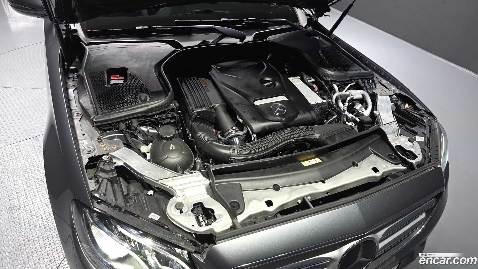 E-Class Mercedes-Benz 2019.7-OUTER-006