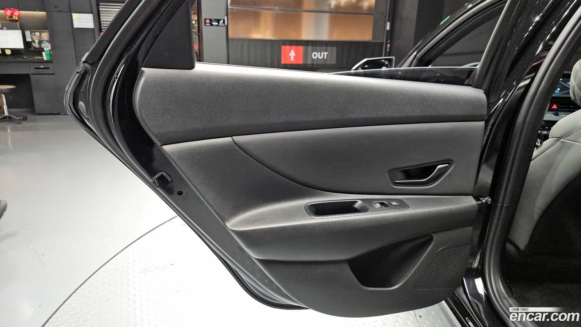AVANTE Hyundai 2023.5-INNER-035
