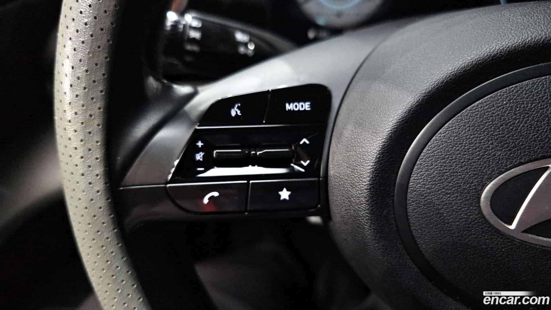 AVANTE Hyundai 2023.5-OPTION-044