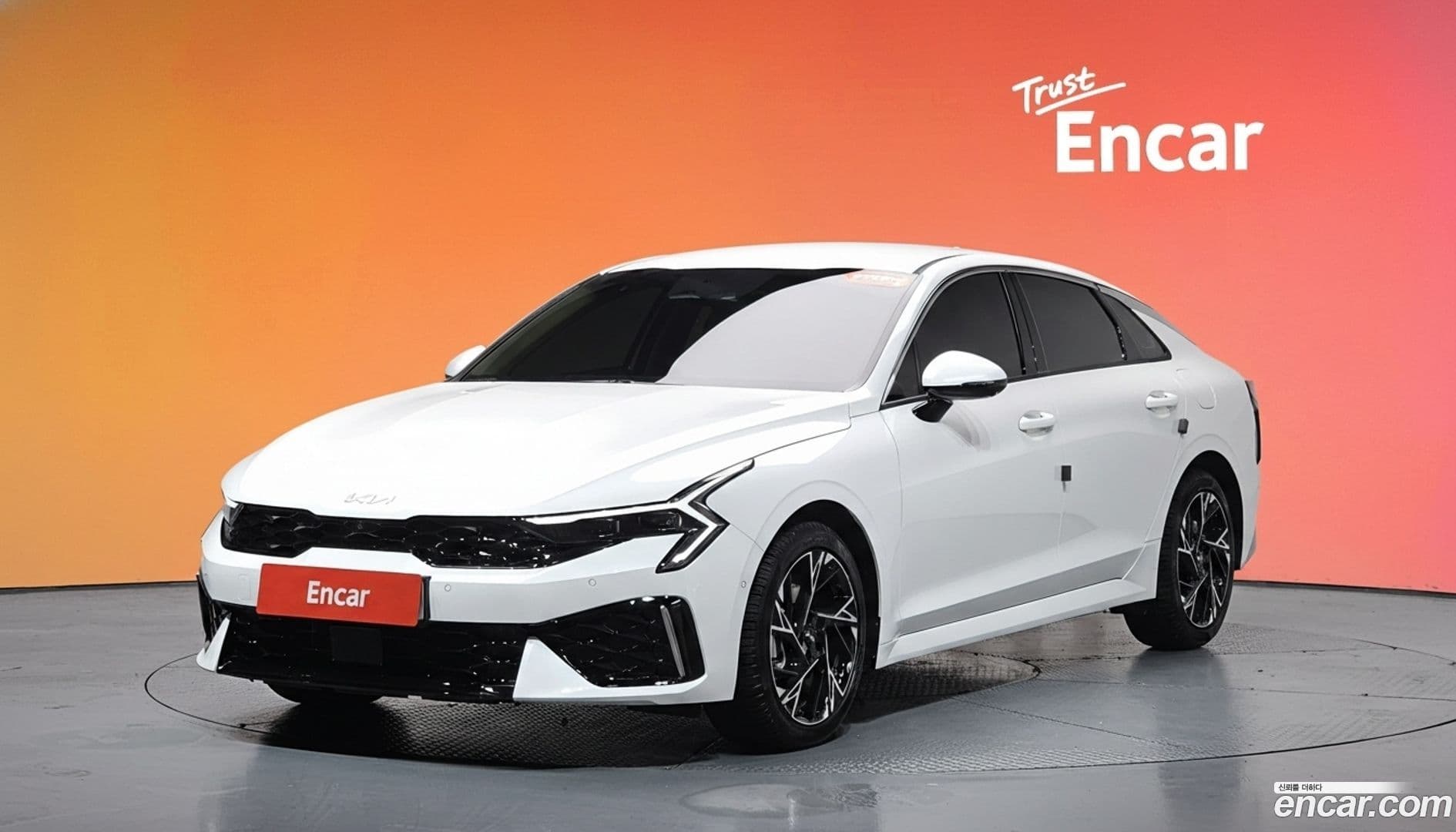 Main__Slider__Photo:K5 Kia 2025.9-0