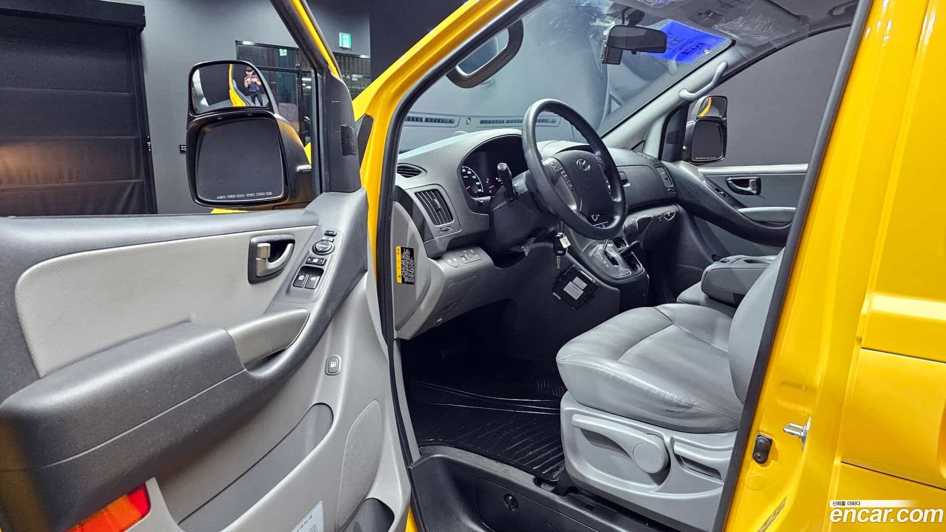 Starex Hyundai 2021.3-INNER-010