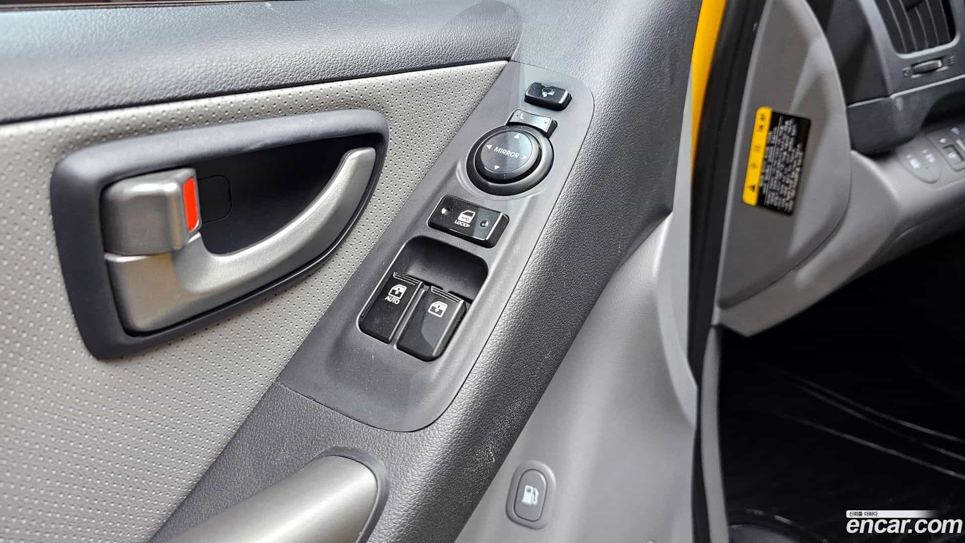 Starex Hyundai 2021.3-OPTION-021