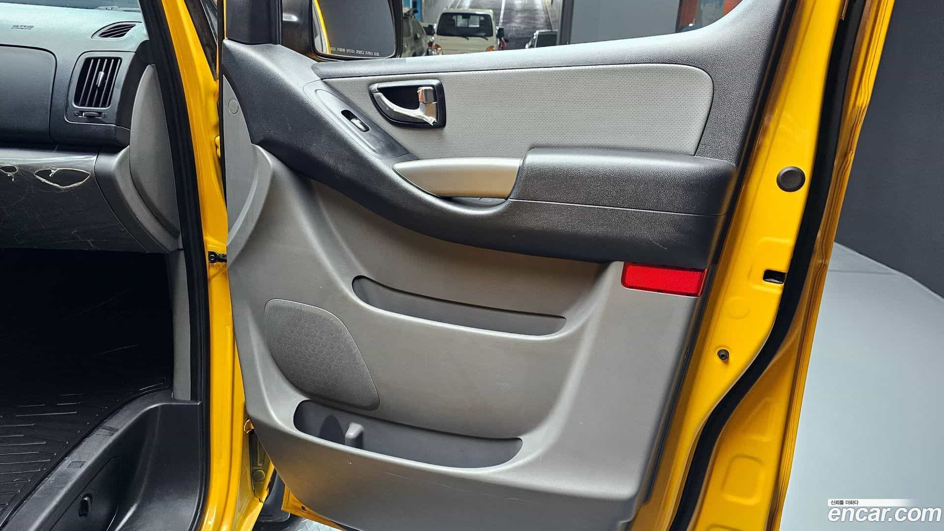 Starex Hyundai 2021.3-INNER-035