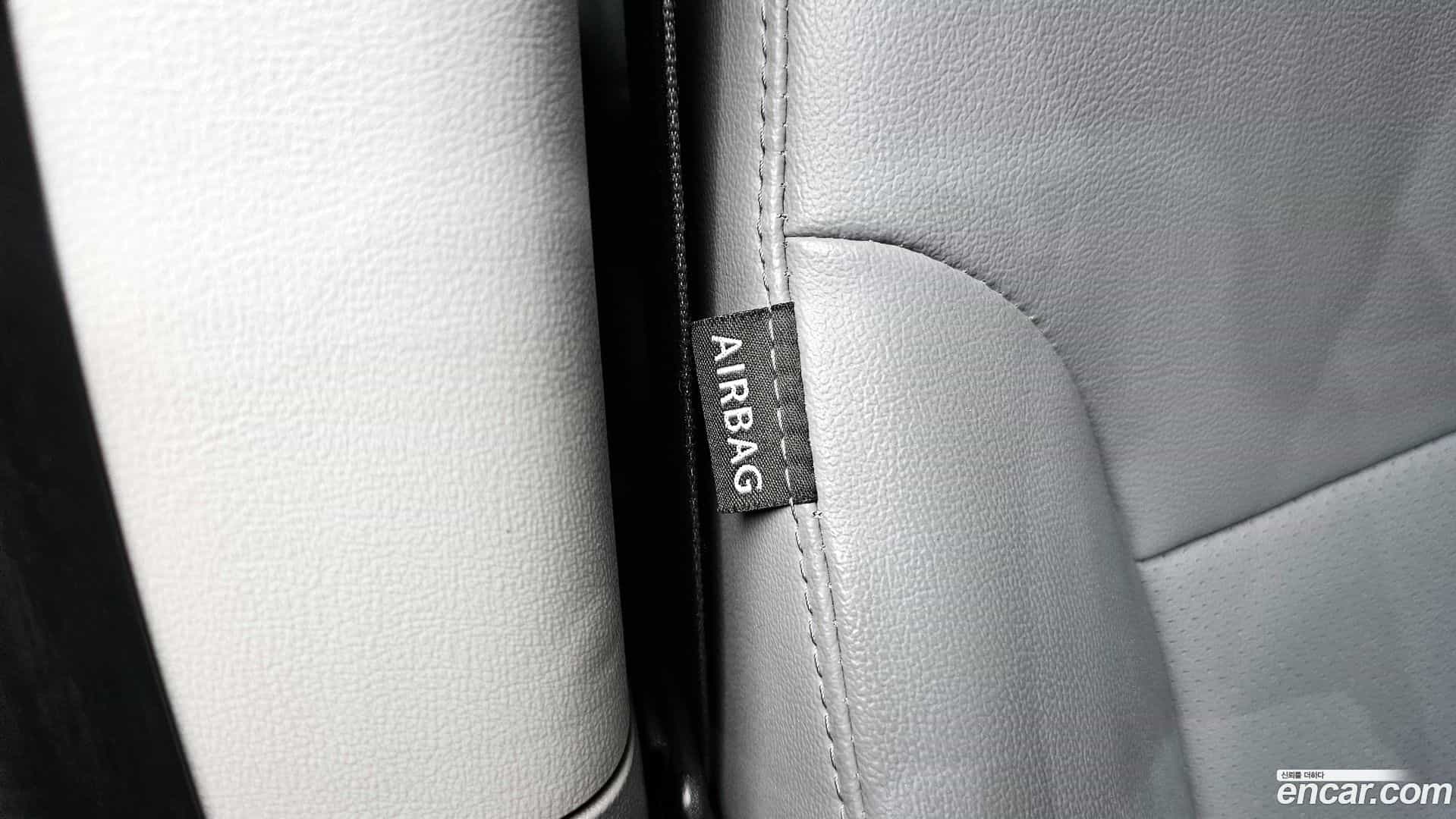 Starex Hyundai 2021.3-OPTION-044