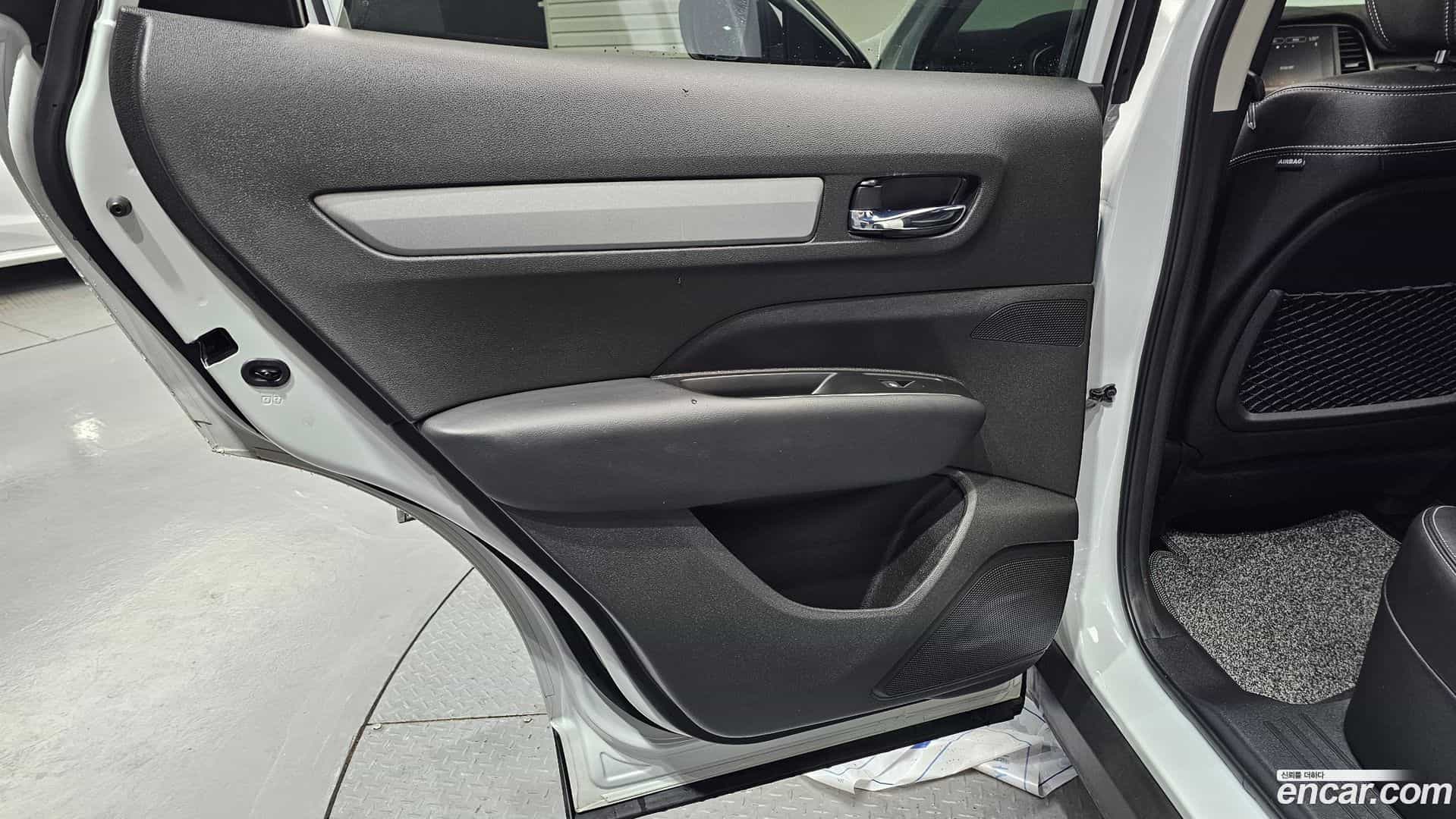 QM6 Renault Korea 2023.6-INNER-035