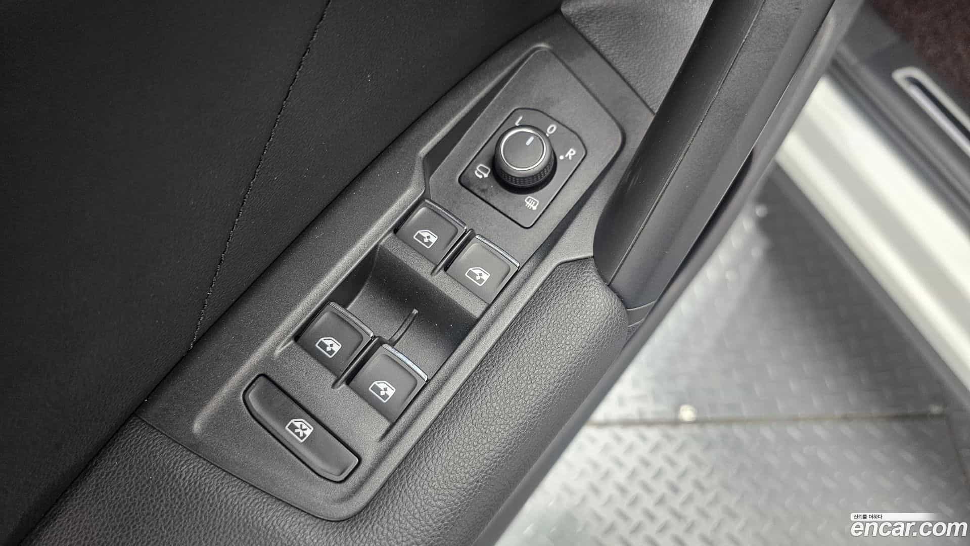 Tiguan Volkswagen 2020.2-OPTION-021