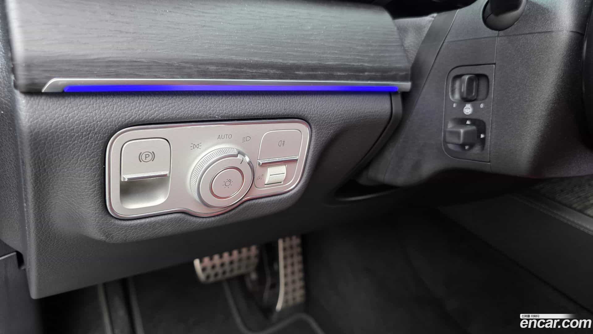 GLE-Class Mercedes-Benz 2024.8-OPTION-023