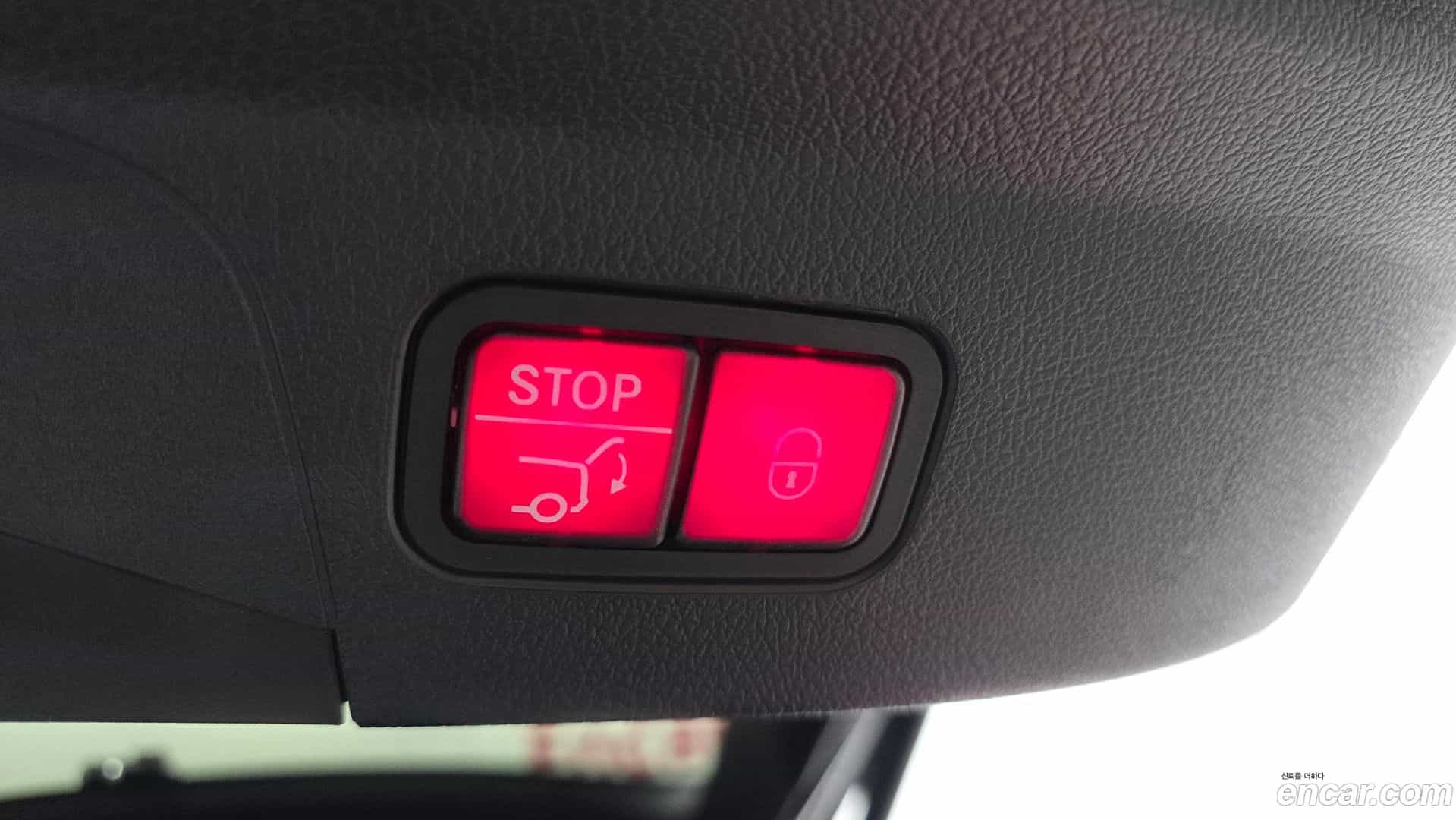GLE-Class Mercedes-Benz 2024.8-OPTION-049
