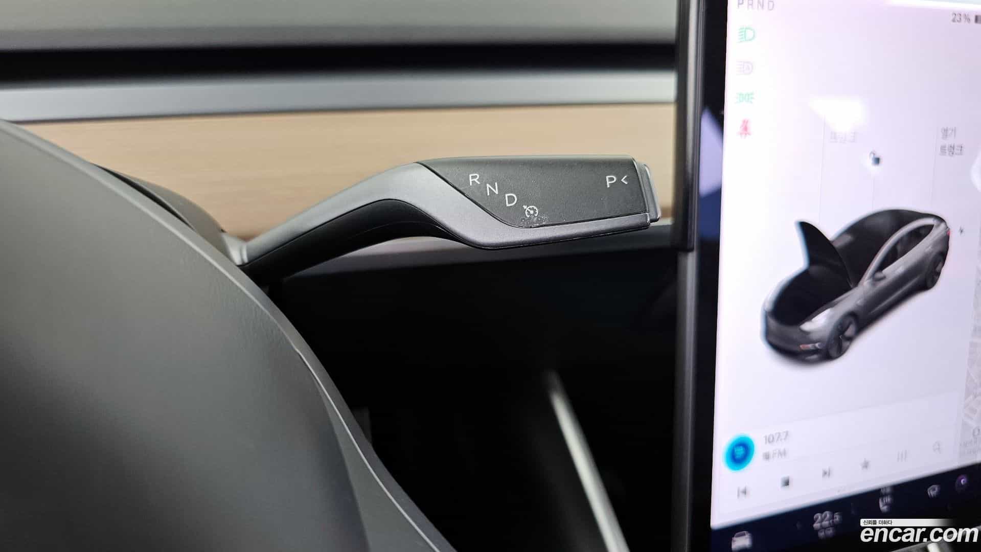 Model 3 Tesla 2019.10-INNER-009